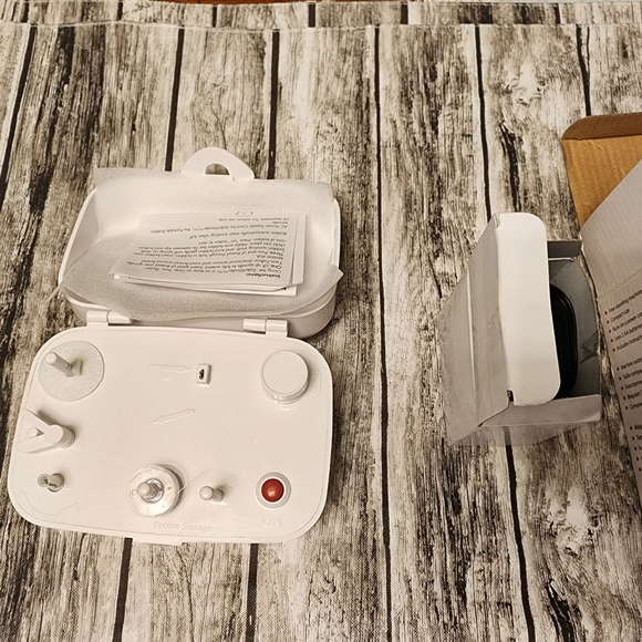 SIMPLICITY SideWinder Portable Bobbin Winder - Picture 2 of 5